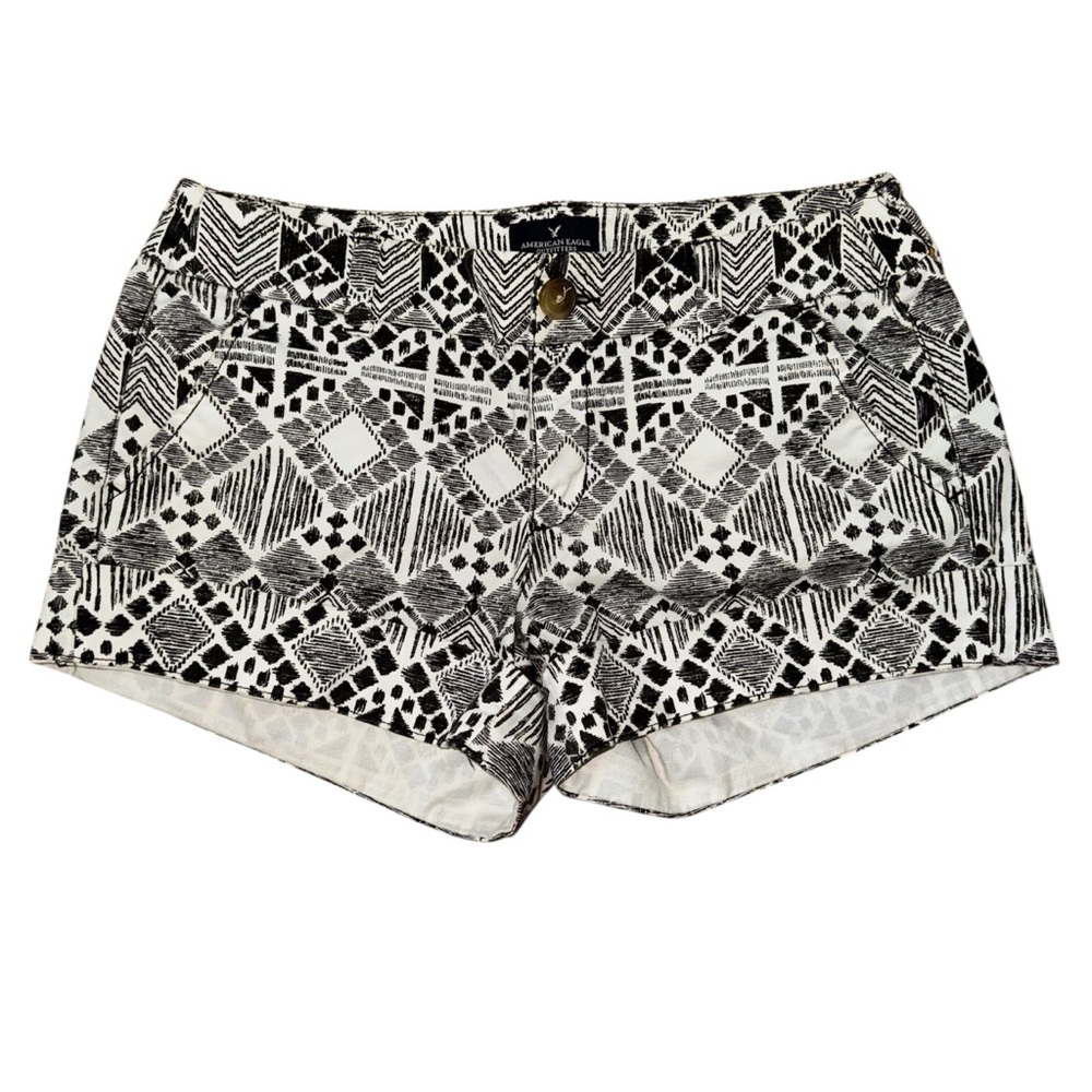 American Eagle Outfitters Women’s Black‎ & White Printed Midi Shorts - Size 8